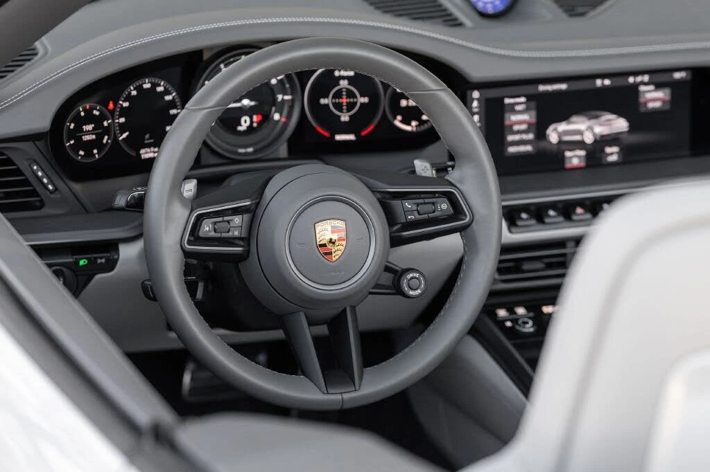 2021 Porsche 992 Carrera - Image 21 of 31
