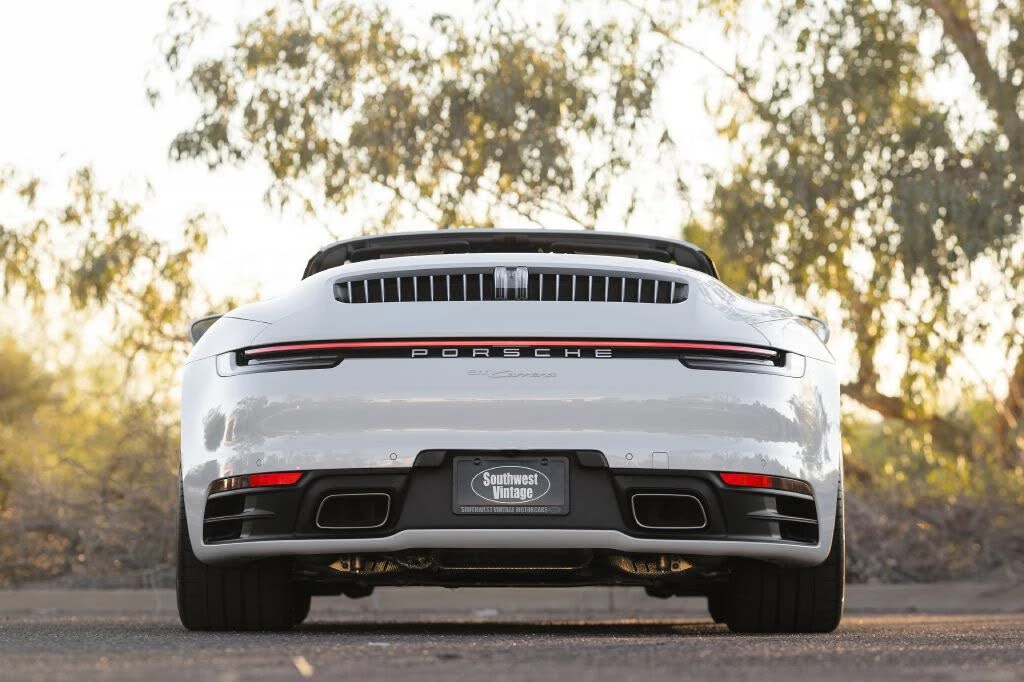 2021 Porsche 992 Carrera - Image 17 of 31