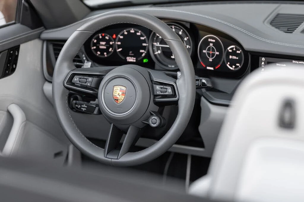 2021 Porsche 992 Carrera - Image 22 of 31