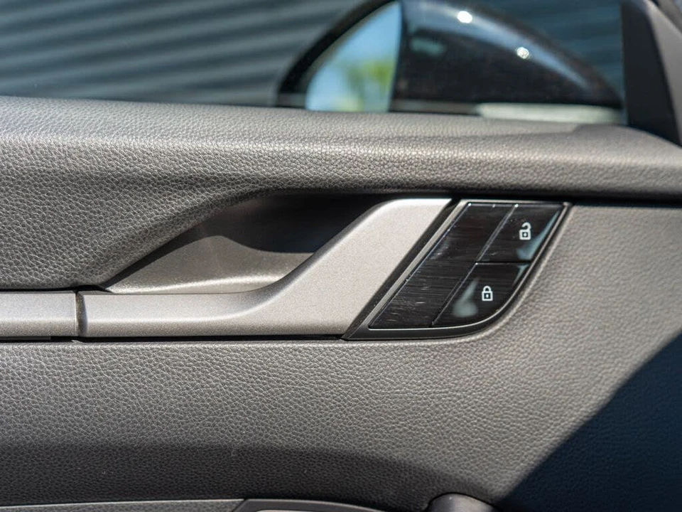 2021 Porsche 992 Carrera - Image 29 of 31