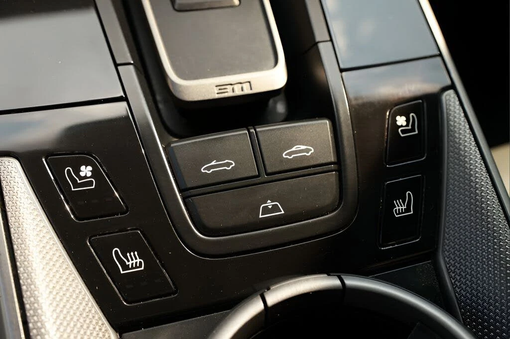 2021 Porsche 992 Carrera - Image 29 of 31