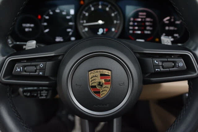 2021 Porsche 992 Carrera - Image 16 of 31