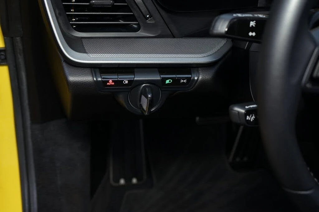 2021 Porsche 992 Carrera - Image 29 of 31
