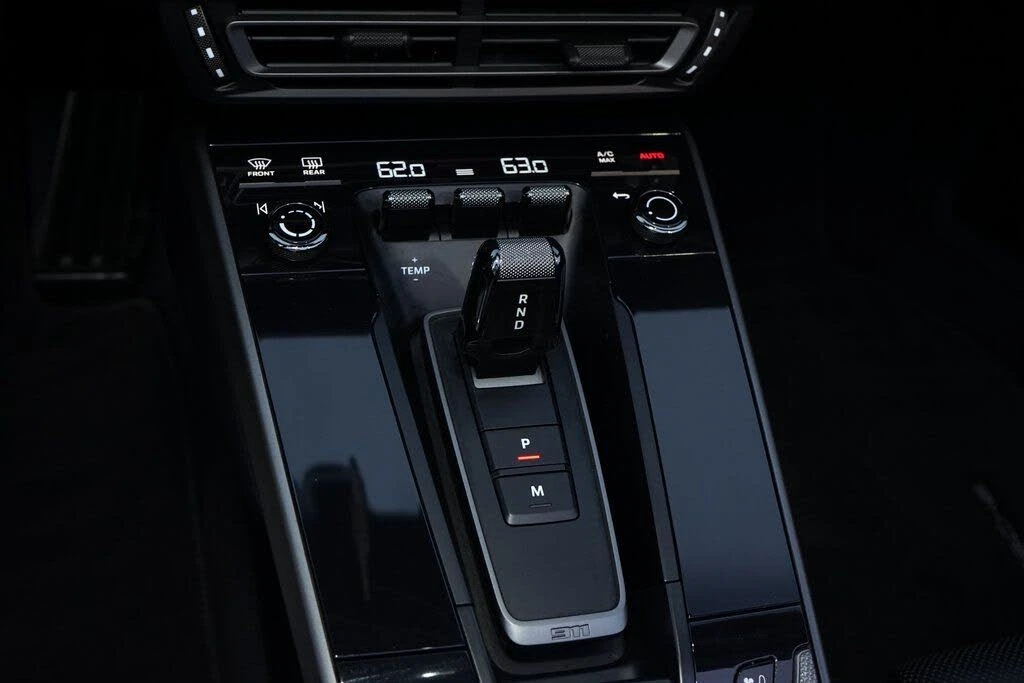 2021 Porsche 992 Carrera - Image 18 of 31