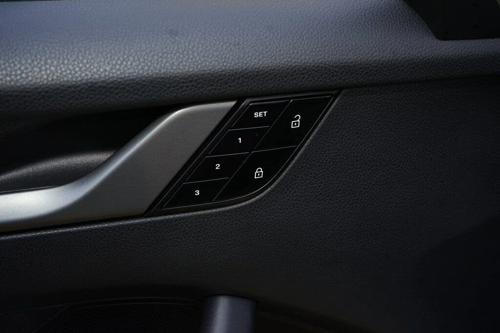 2021 Porsche 992 Carrera - Image 26 of 31