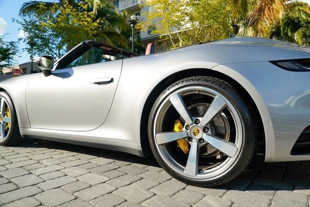 2021 Porsche 992 Carrera - Image 16 of 21