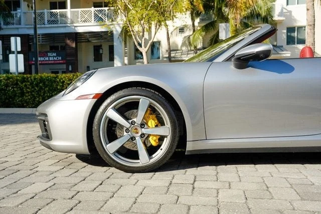 2021 Porsche 992 Carrera - Image 11 of 21