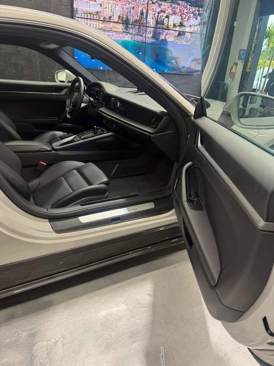 2021 Porsche 992 Carrera - Image 9 of 11