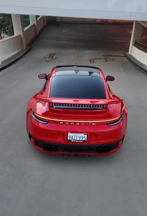 2021 Porsche 992 Carrera - Image 3 of 8