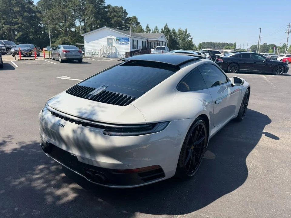 2021 Porsche 992 Carrera - Image 17 of 31