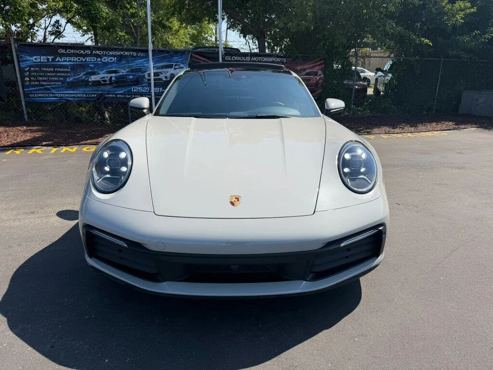 2021 Porsche 992 Carrera - Image 4 of 31