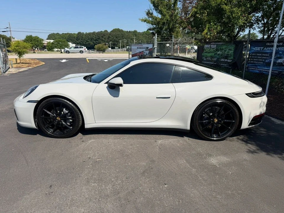 2021 Porsche 992 Carrera - Image 10 of 31