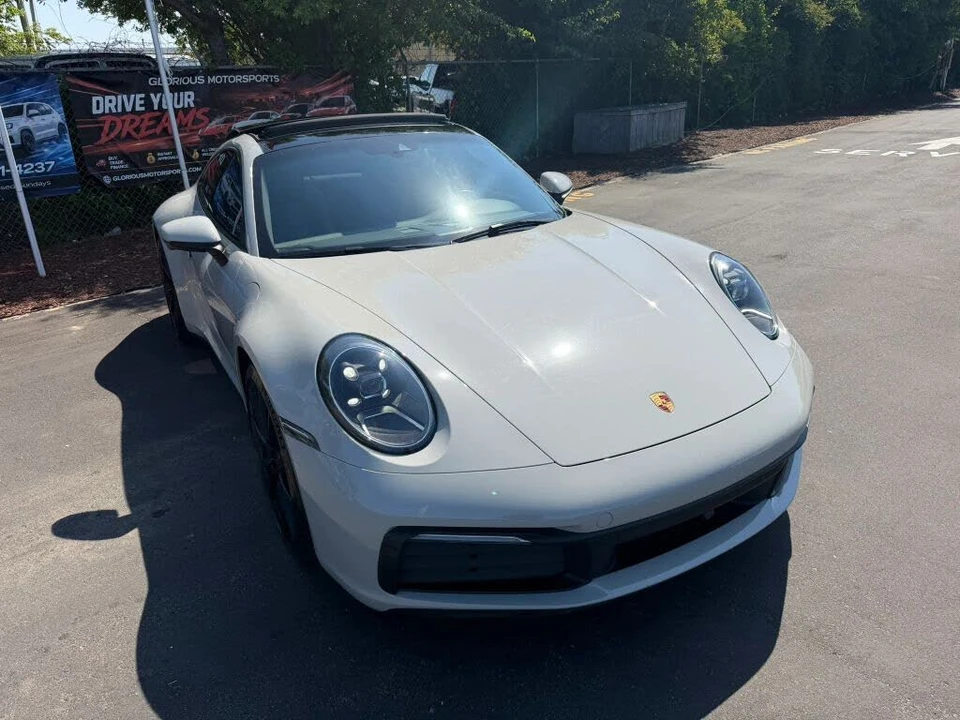 2021 Porsche 992 Carrera - Image 2 of 31