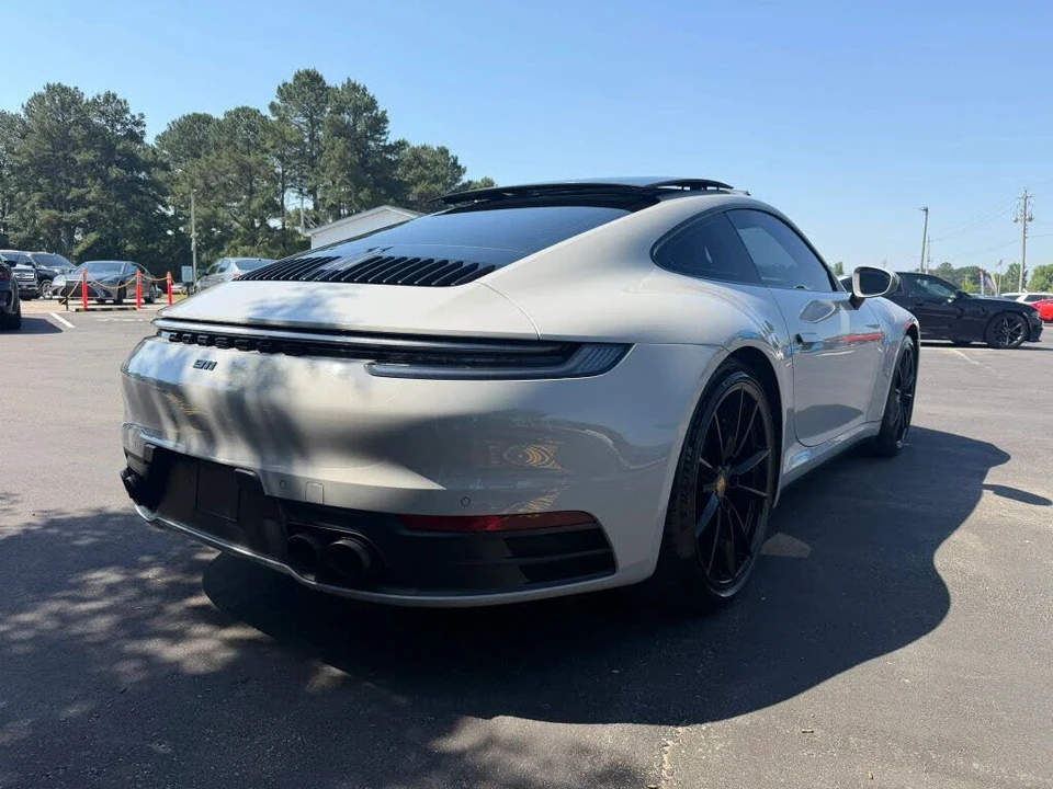 2021 Porsche 992 Carrera - Image 16 of 31