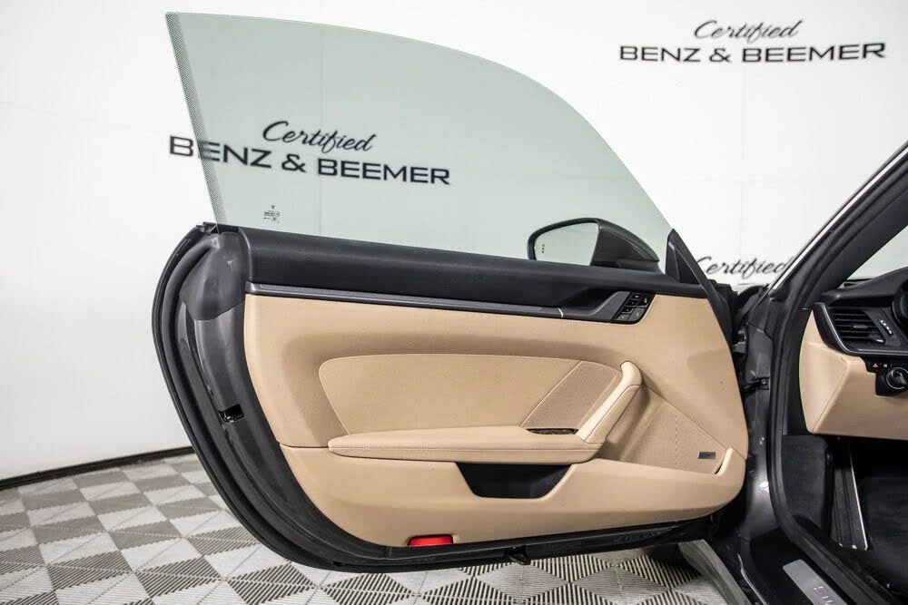 2021 Porsche 992 Carrera - Image 16 of 31