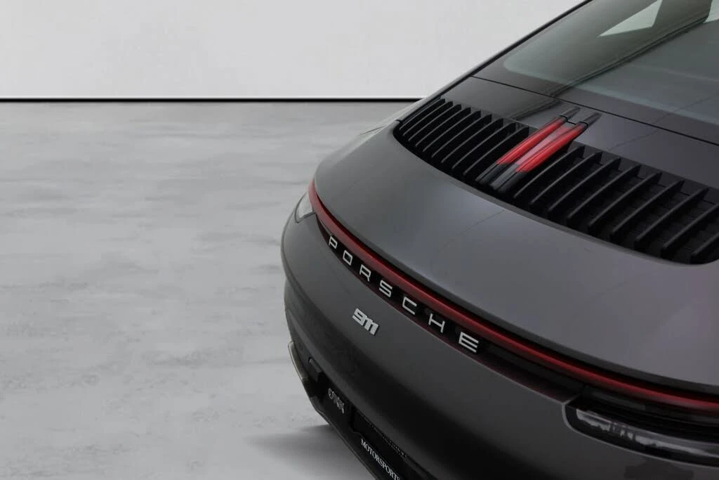 2021 Porsche 992 Carrera - Image 8 of 31