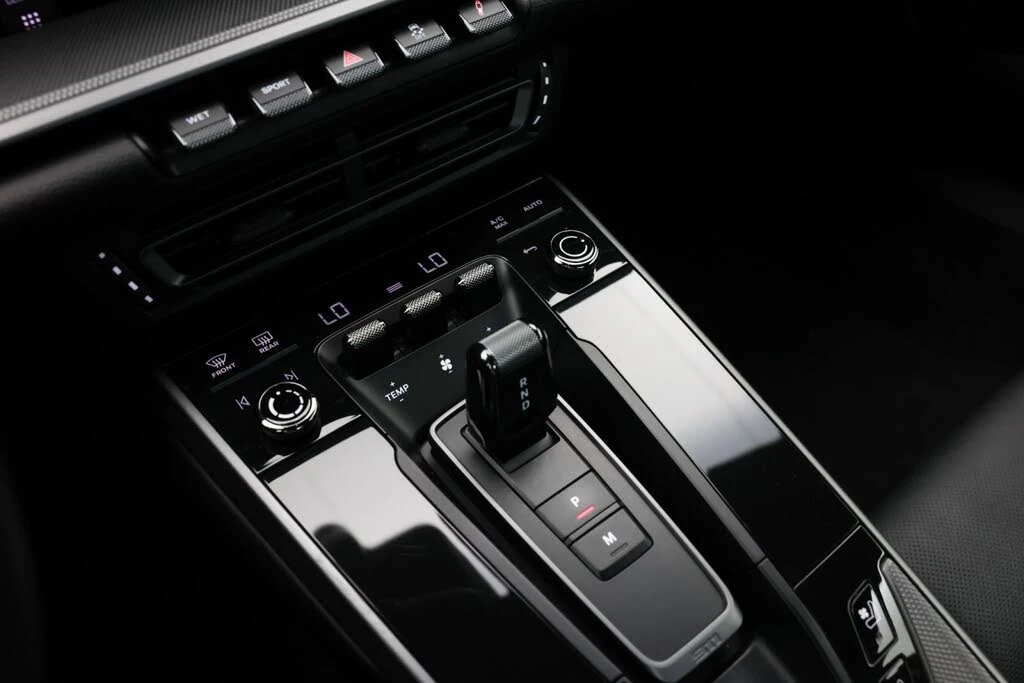 2021 Porsche 992 Carrera - Image 24 of 31