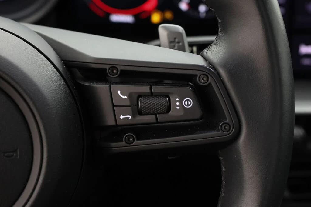 2021 Porsche 992 Carrera - Image 15 of 31
