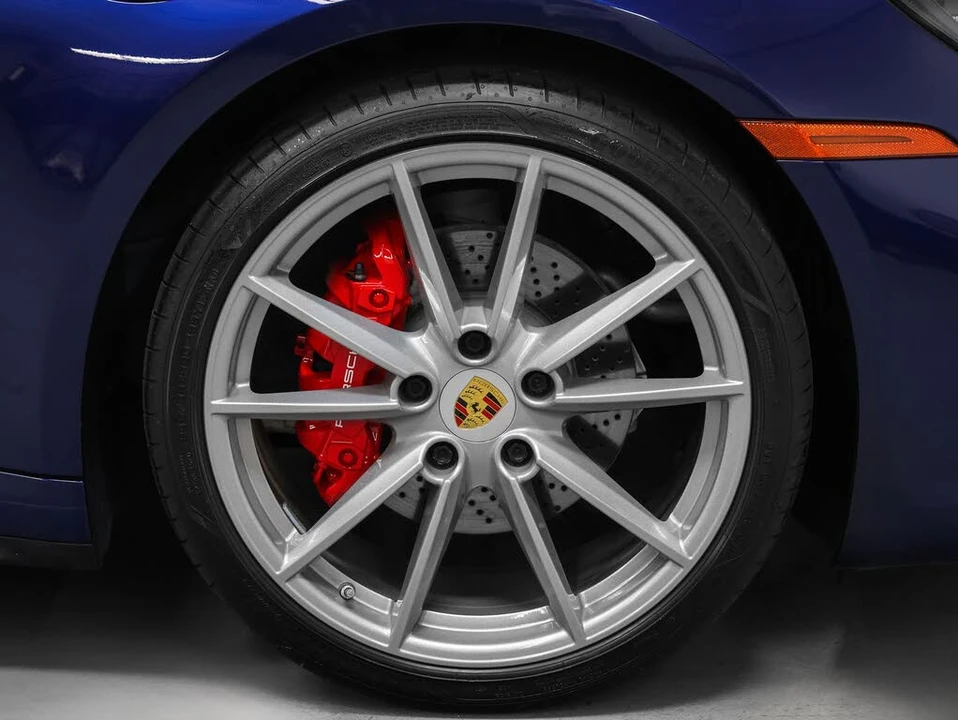 2021 Porsche 992 Carrera - Image 15 of 31