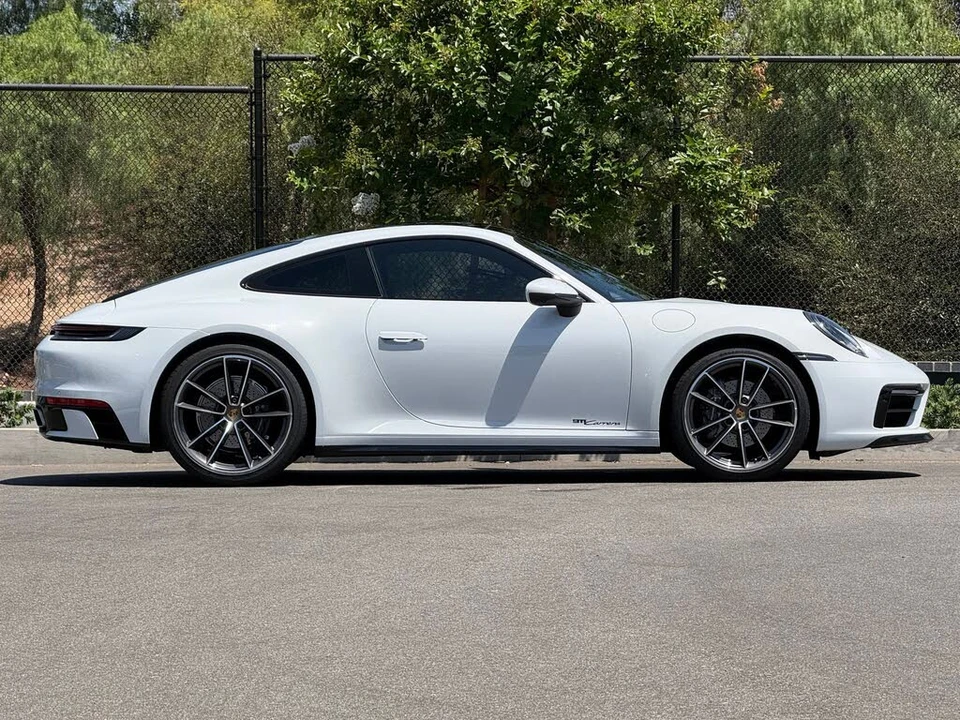 2021 Porsche 992 Carrera - Image 8 of 31