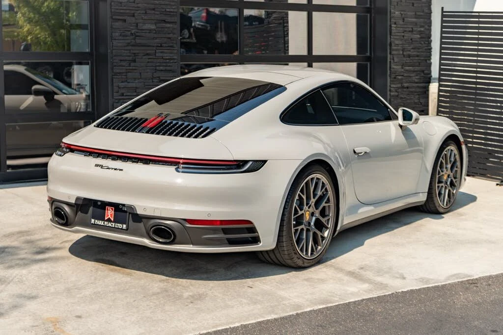 2021 Porsche 992 Carrera - Image 11 of 31