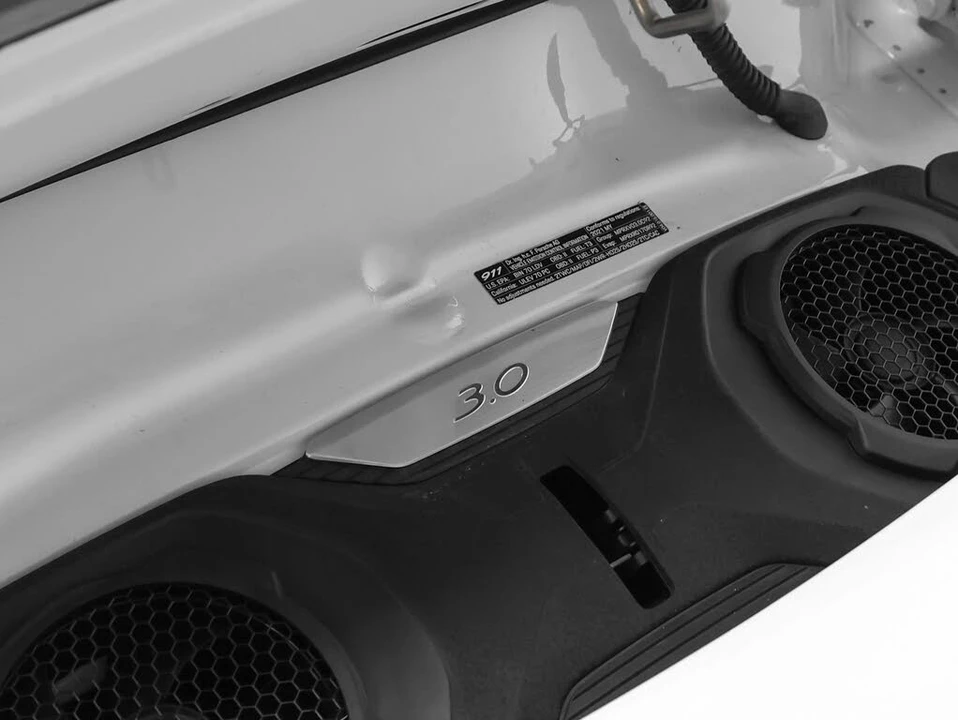 2021 Porsche 992 Carrera - Image 20 of 31
