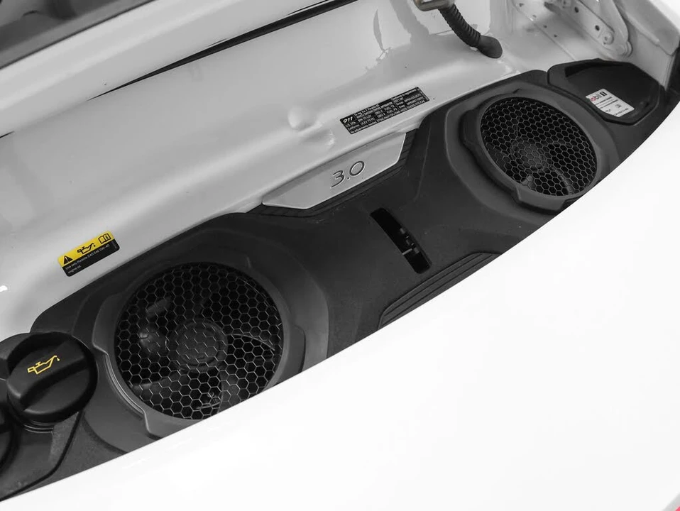 2021 Porsche 992 Carrera - Image 19 of 31