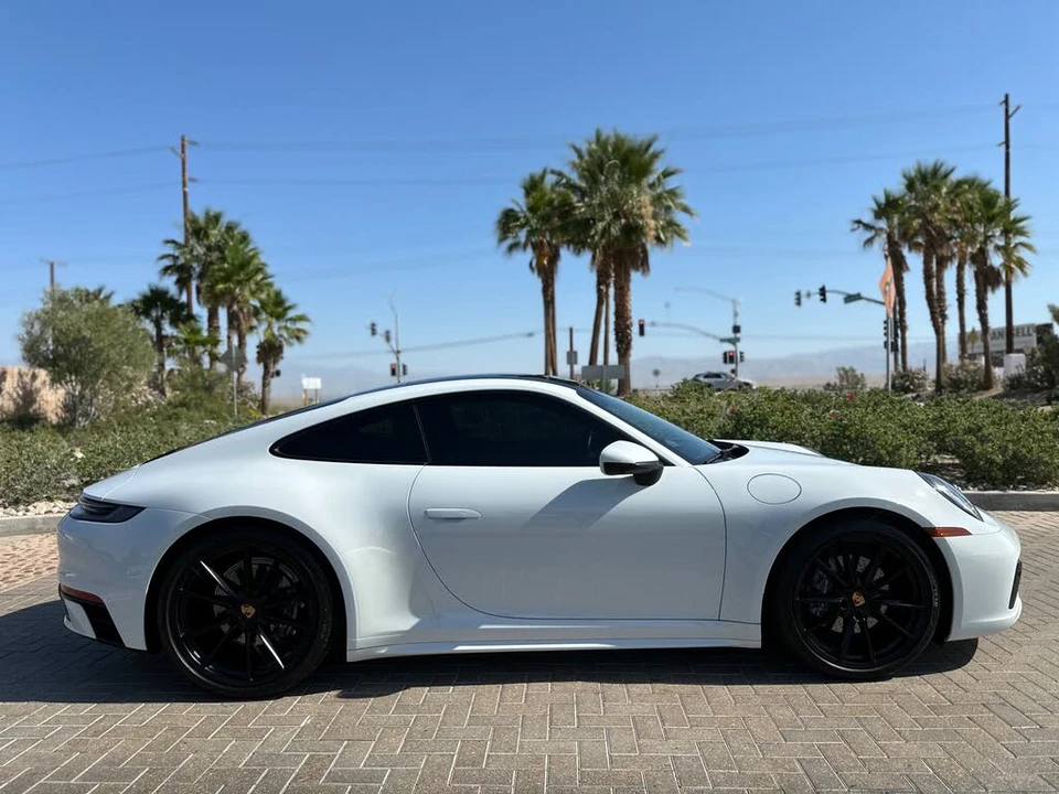 2021 Porsche 992 Carrera - Image 15 of 31