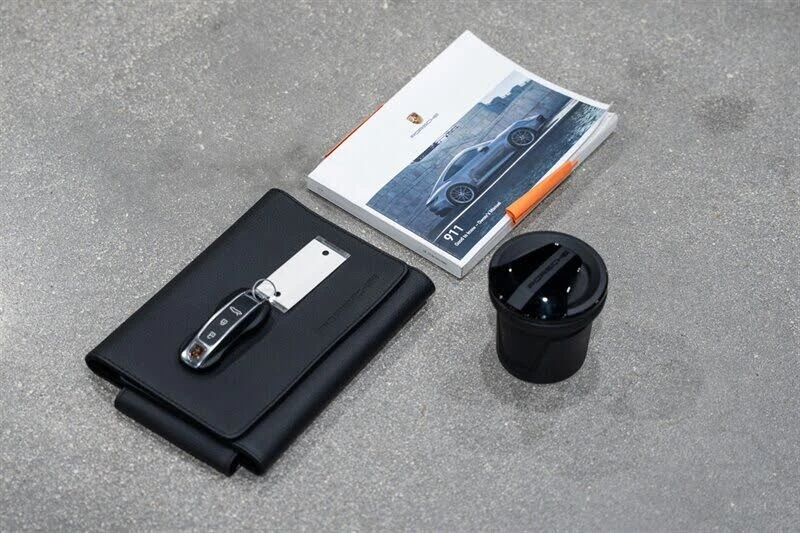 2021 Porsche 992 Carrera - Image 28 of 31