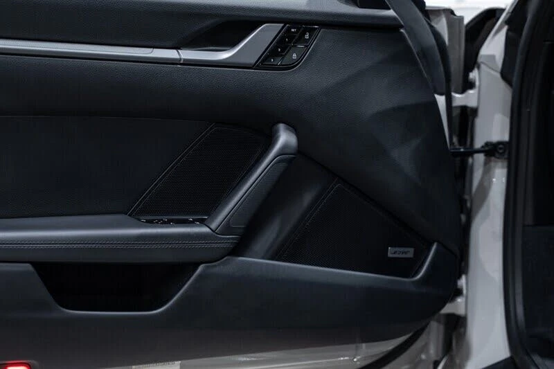 2021 Porsche 992 Carrera - Image 24 of 31