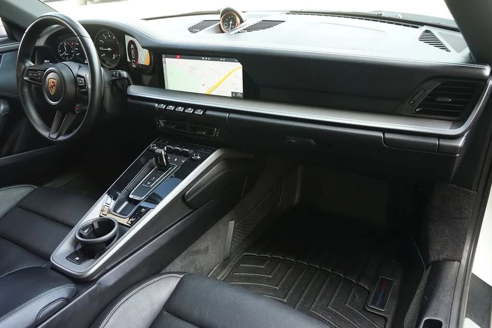 2021 Porsche 992 Carrera - Image 11 of 20