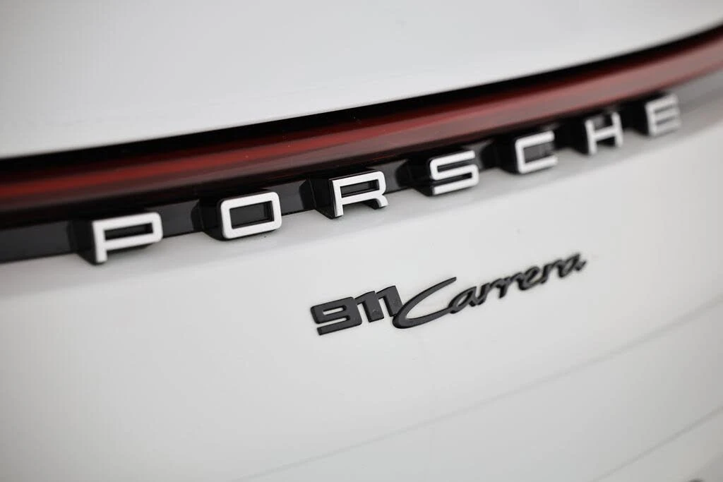 2021 Porsche 992 Carrera - Image 14 of 31