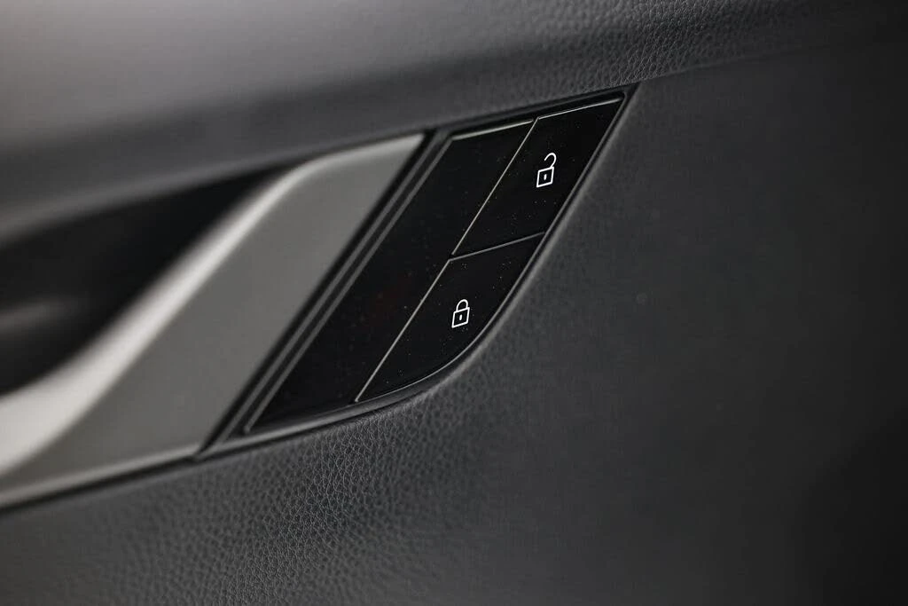 2021 Porsche 992 Carrera - Image 20 of 31