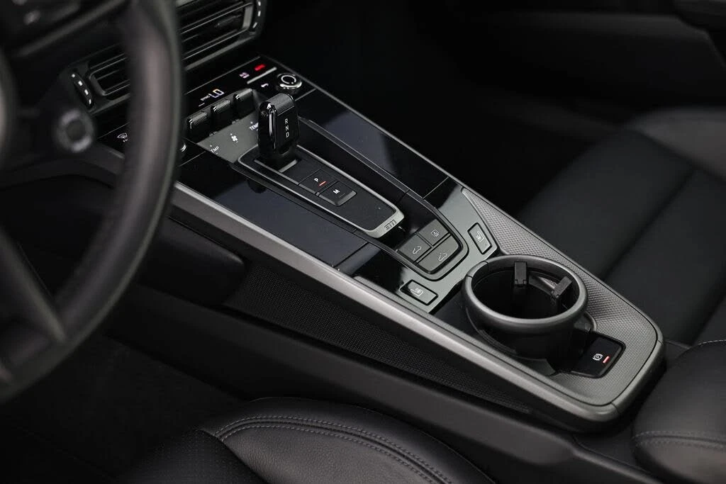 2021 Porsche 992 Carrera - Image 25 of 31