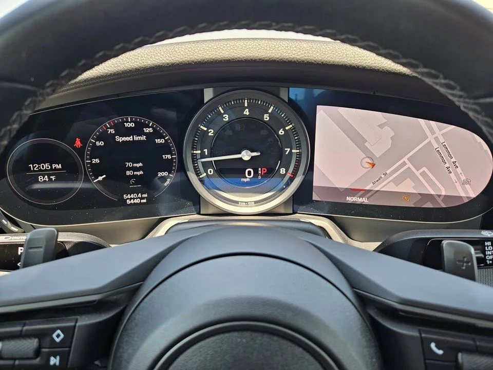 2021 Porsche 992 Carrera - Image 16 of 31
