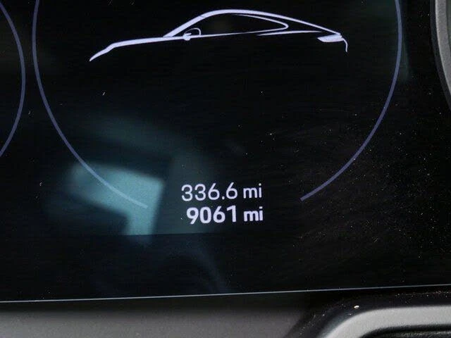 2021 Porsche 992 Carrera - Image 12 of 31