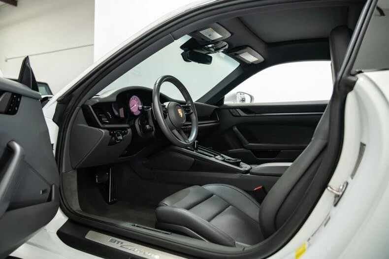 2021 Porsche 992 Carrera - Image 10 of 25