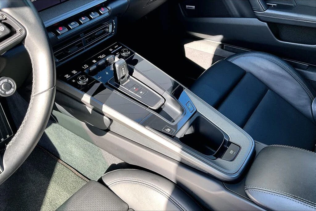 2021 Porsche 992 Carrera - Image 15 of 30