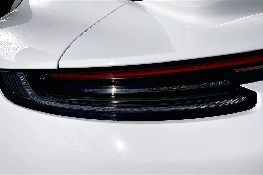 2021 Porsche 992 Carrera - Image 26 of 30