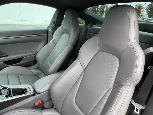 2021 Porsche 992 Carrera - Image 16 of 31