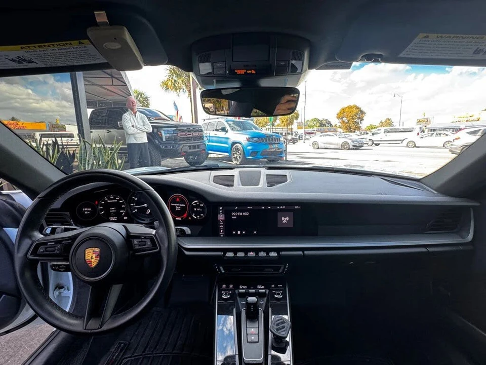 2021 Porsche 992 Carrera - Image 19 of 24