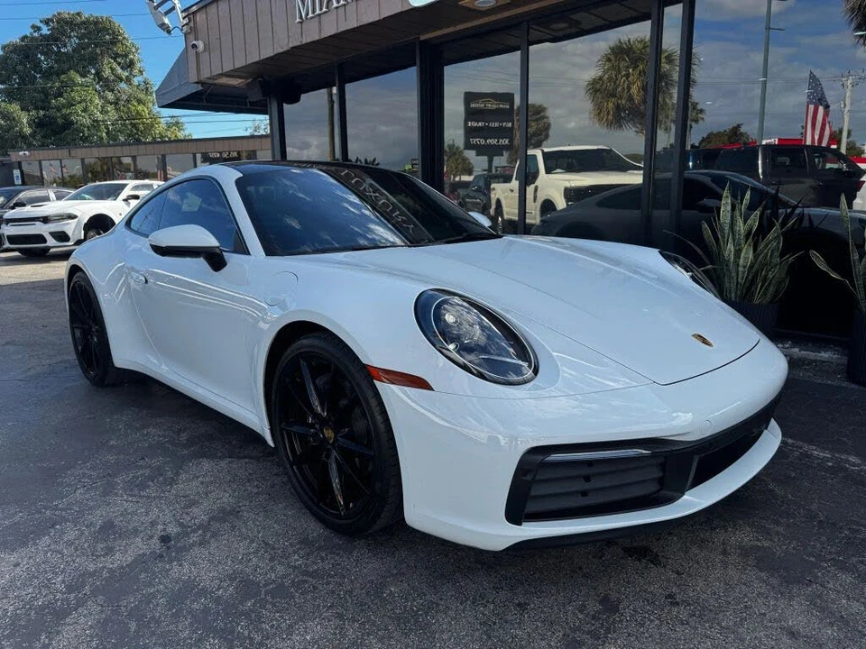 2021 Porsche 992 Carrera - Image 4 of 24