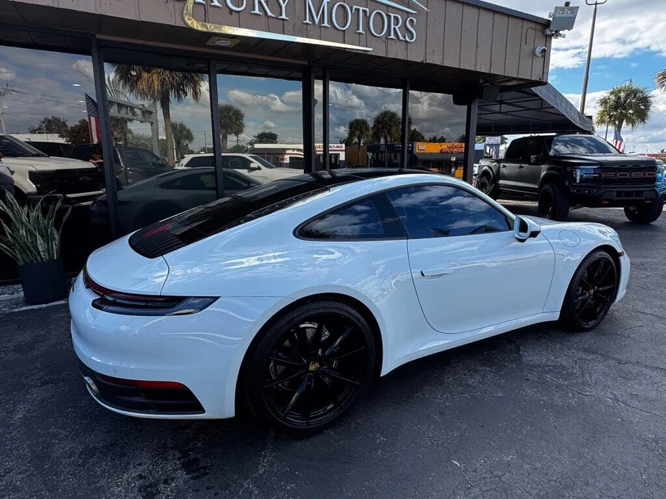 2021 Porsche 992 Carrera - Image 10 of 24