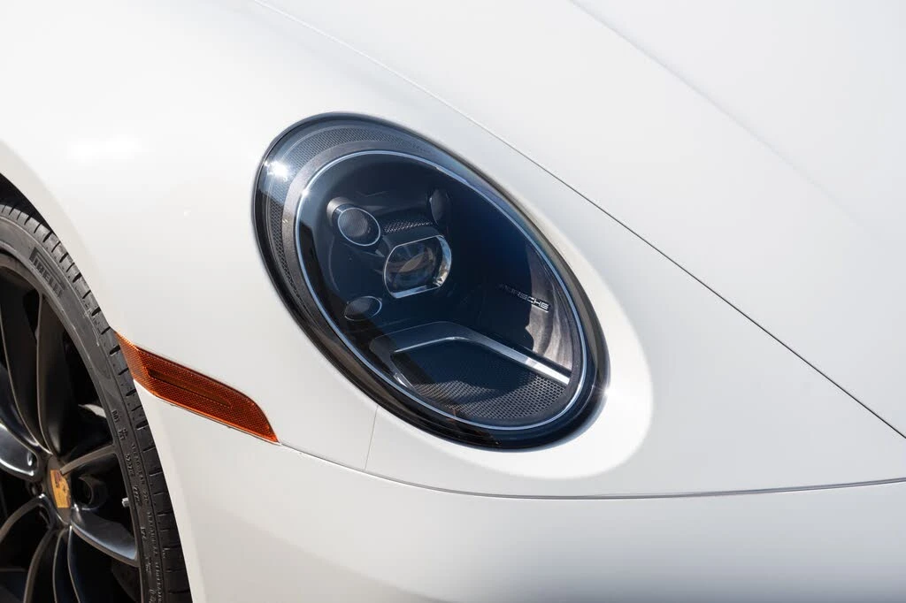 2021 Porsche 992 Carrera - Image 17 of 31