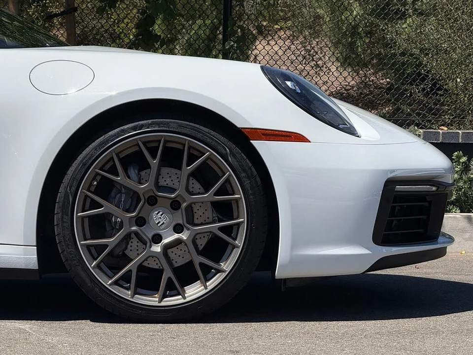 2021 Porsche 992 Carrera - Image 13 of 31