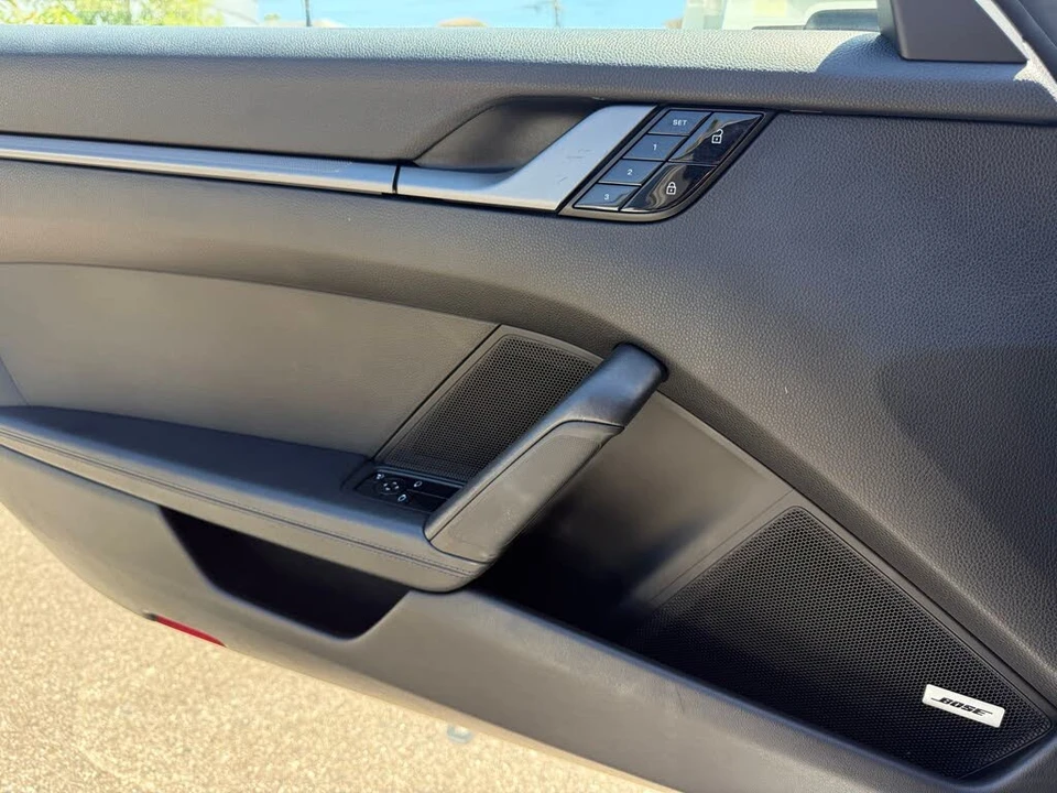 2021 Porsche 992 Carrera - Image 29 of 31