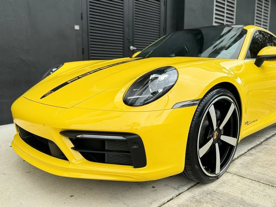 2021 Porsche 992 Carrera - Image 2 of 31