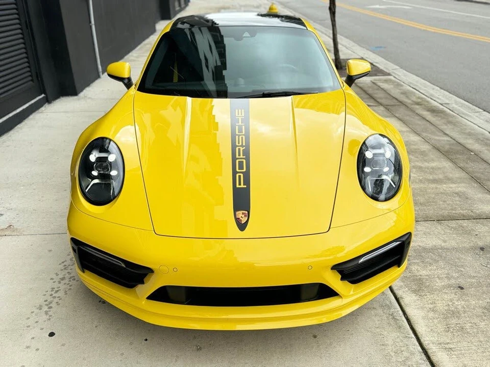 2021 Porsche 992 Carrera - Image 3 of 31