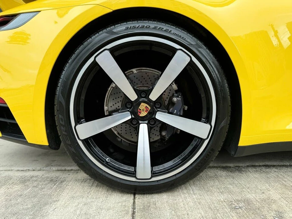 2021 Porsche 992 Carrera - Image 26 of 31