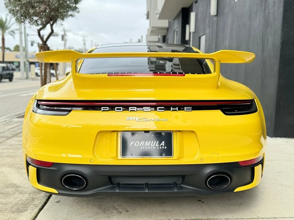 2021 Porsche 992 Carrera - Image 15 of 31